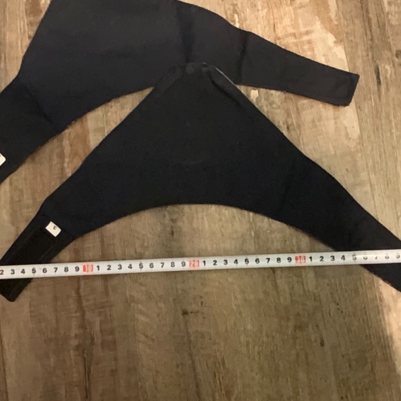 Daba Doo Adjustable Velcro Dog Scarf (“3”/Small)NWOT - Picture 2 of 2